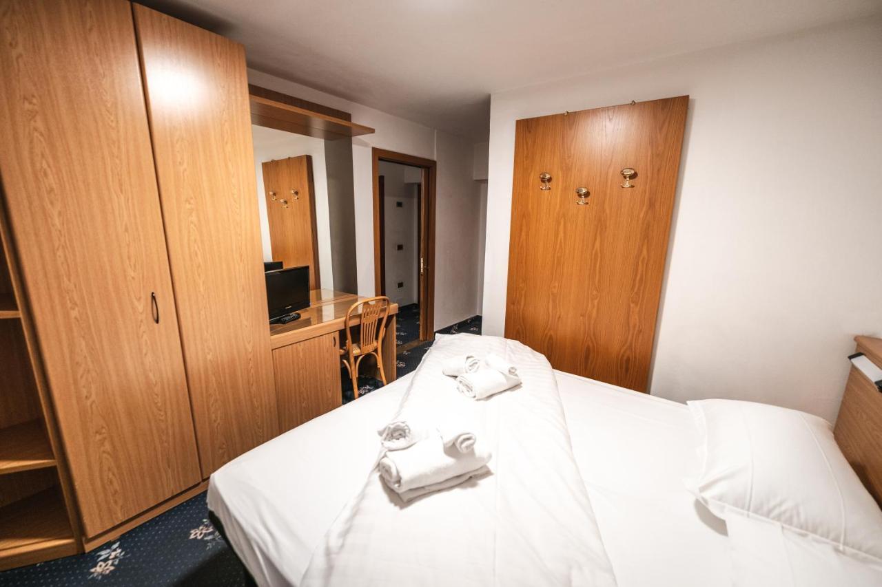 Hotel Renzi Folgarida Esterno foto