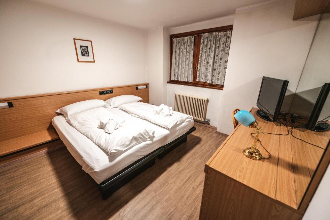 Hotel Renzi Folgarida Esterno foto