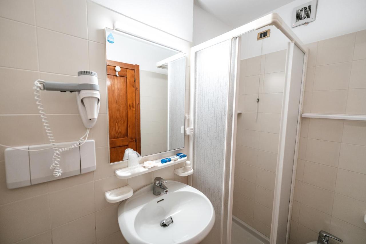 Hotel Renzi Folgarida Esterno foto