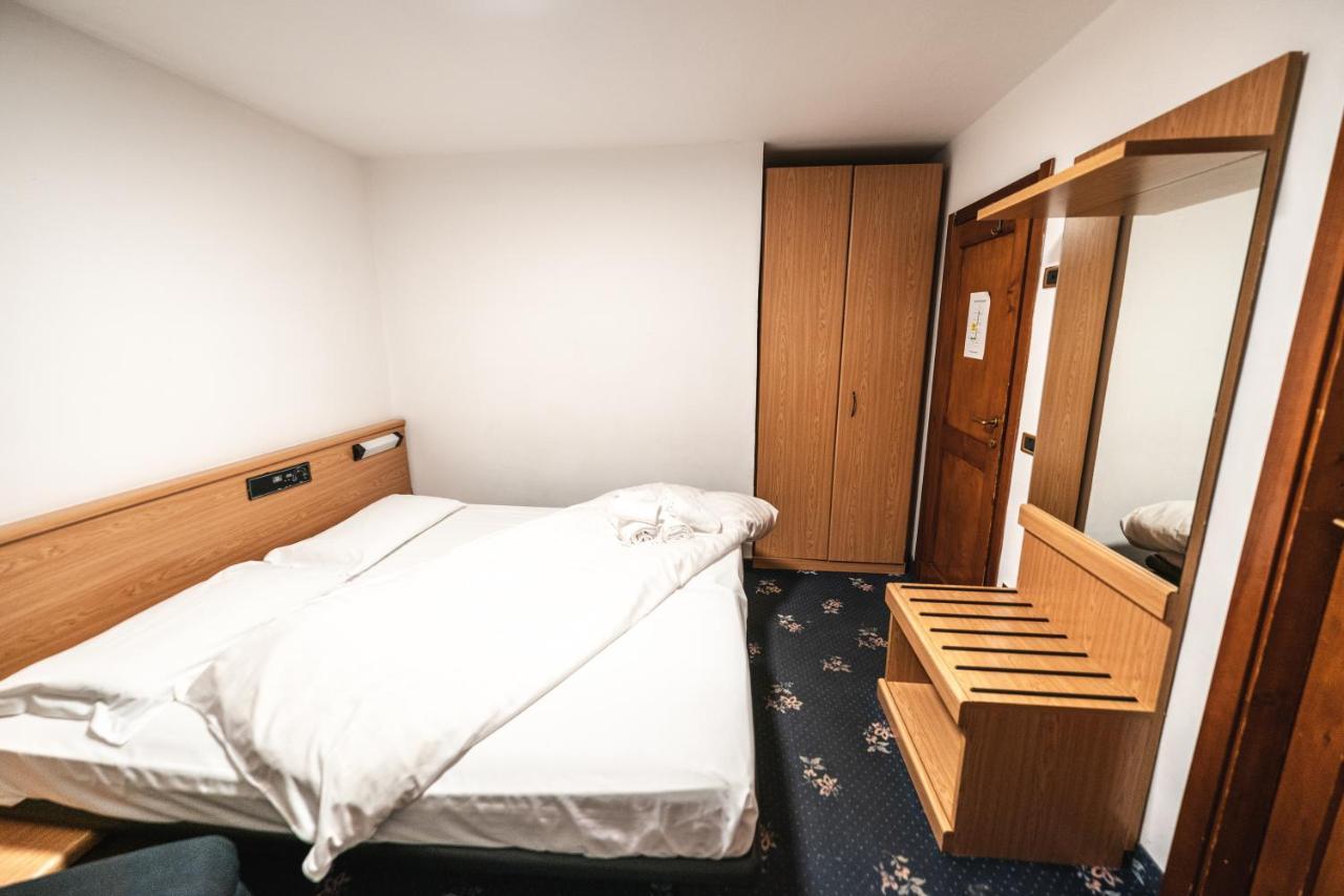 Hotel Renzi Folgarida Esterno foto