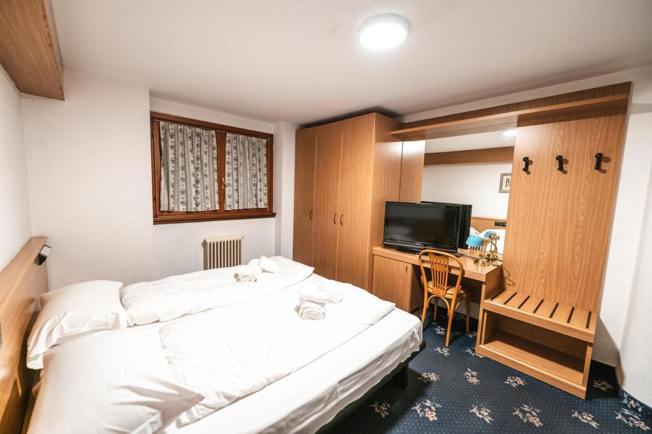 Hotel Renzi Folgarida Esterno foto