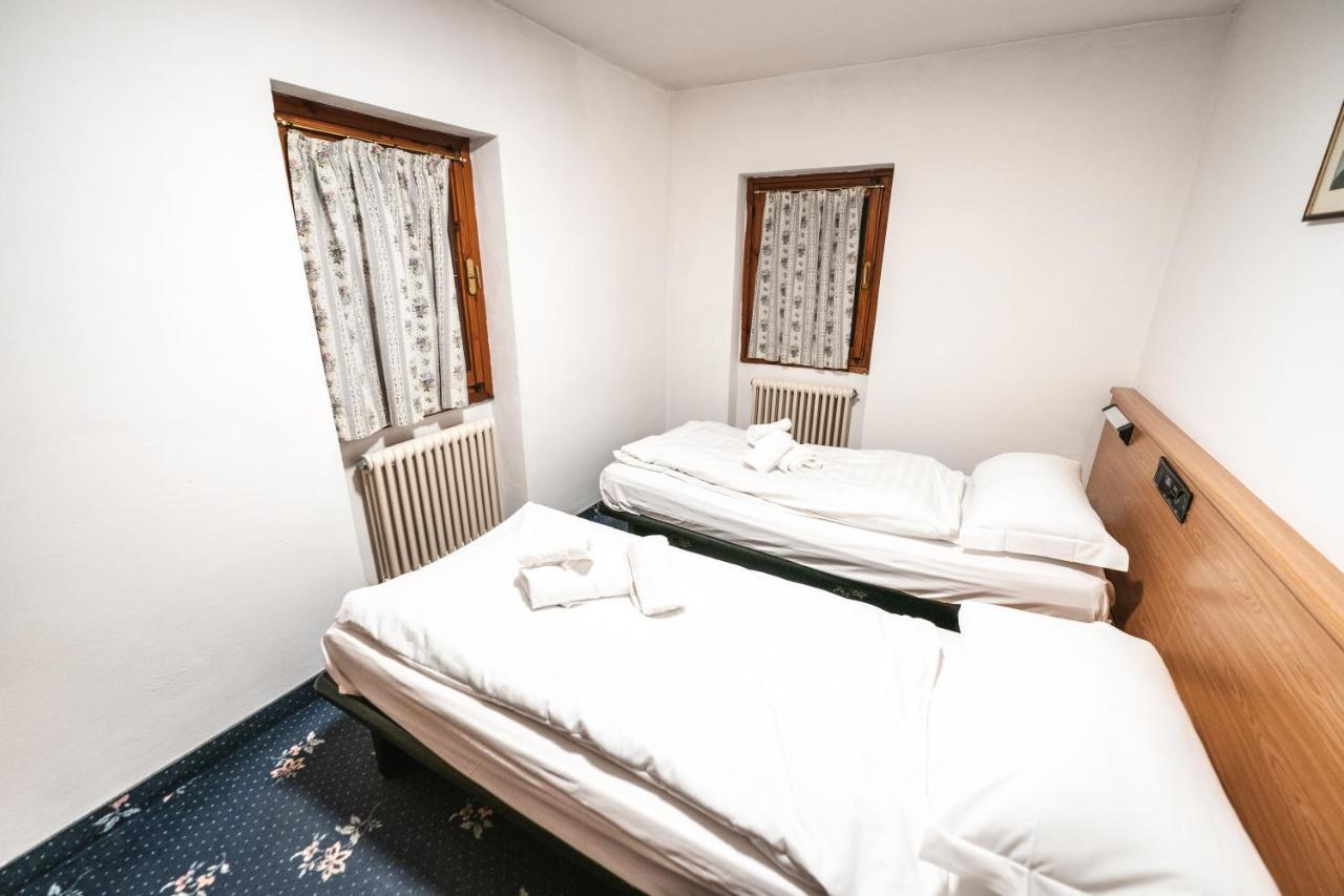 Hotel Renzi Folgarida Esterno foto
