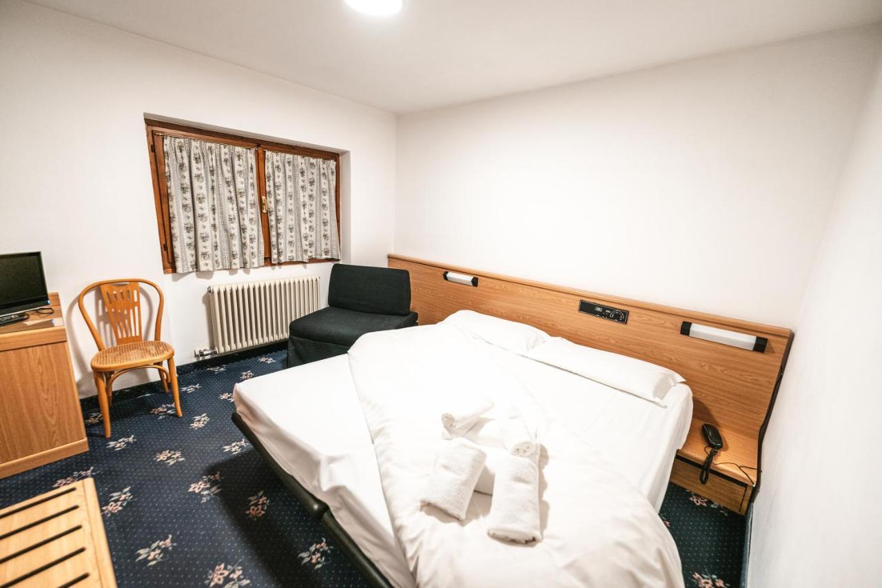 Hotel Renzi Folgarida Esterno foto