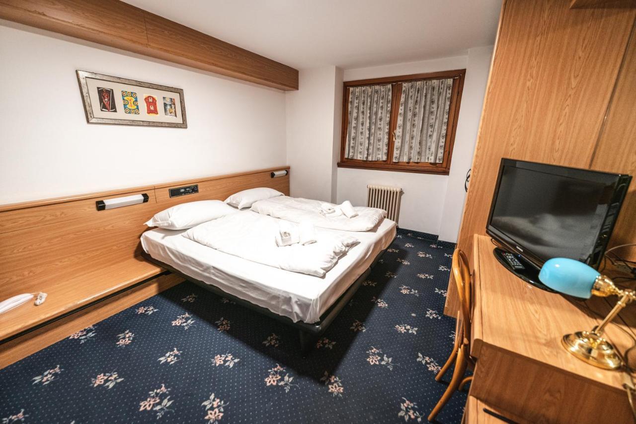 Hotel Renzi Folgarida Esterno foto